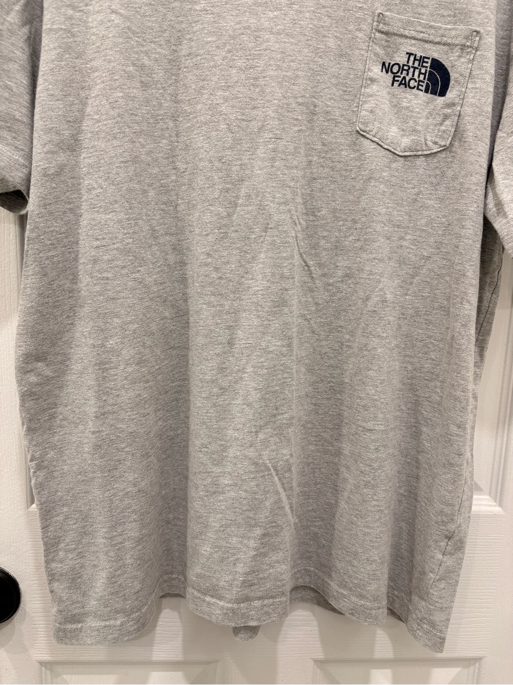 The North Face Gray T-Shirt With Belay On Belaya Graphic Print On Back Size L - Picture 2 of 7
